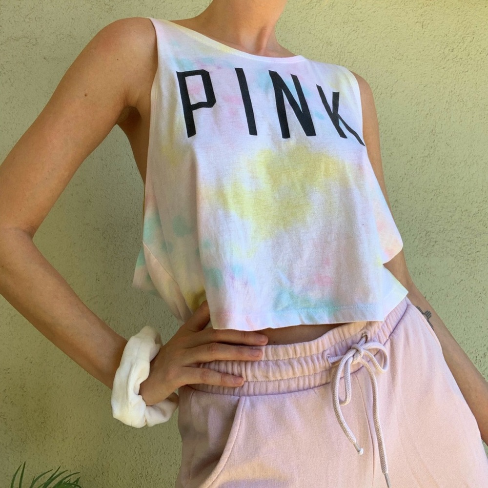 TIE DYE Victoria’s Secret PINK Tank Top 💕💪🏻